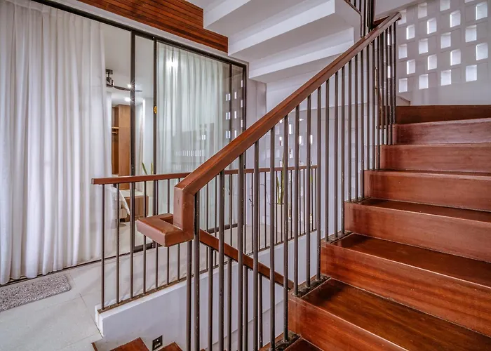 Bali Large 5-Br Private Luxury Dandanku Villa In Seminyak